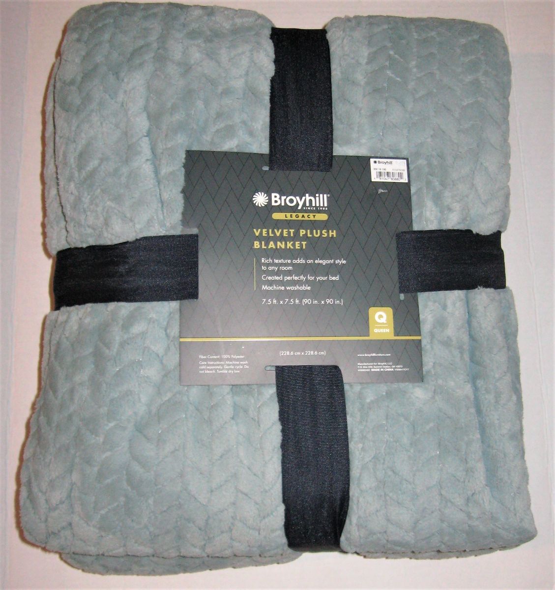Broyhill Legacy Velvet Plush Blanket 90 " x 90" Queen Seafoam Green